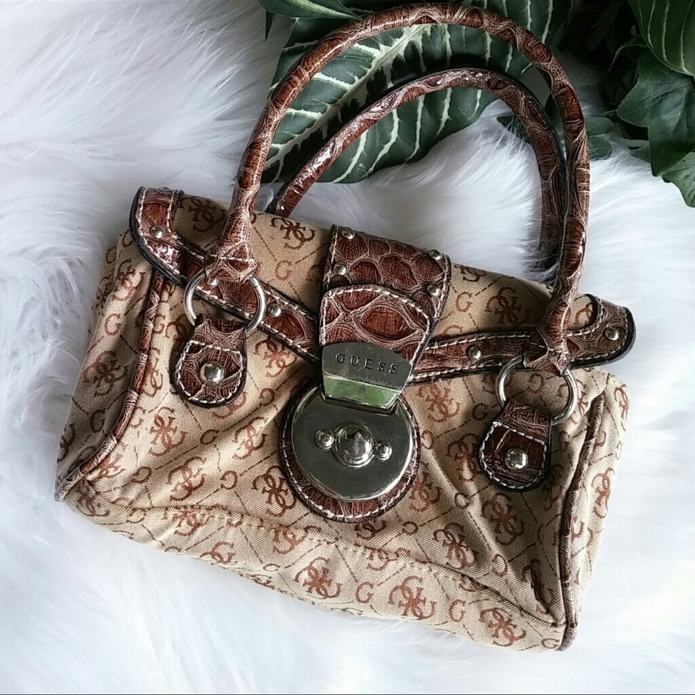 Y2K GUESS MINI PURSE